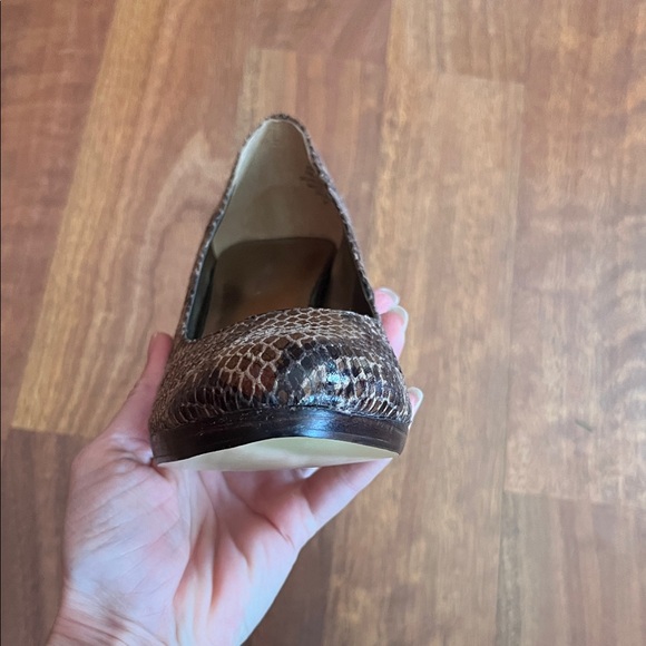 Like new Anne Klein Brown Snake Pattern Heels - Picture 4 of 16